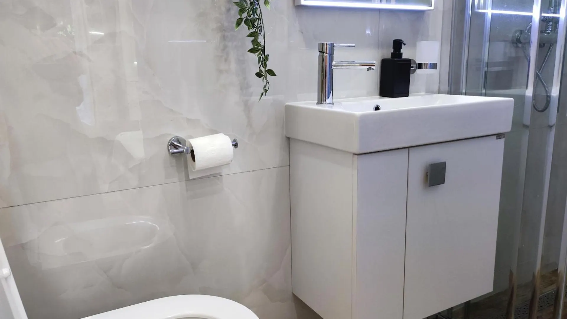 Bacvice Room & Studio Split Apartment